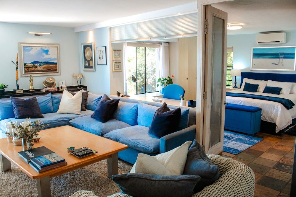 undefined 185 on Beach Boutique Suites and Apartments 3