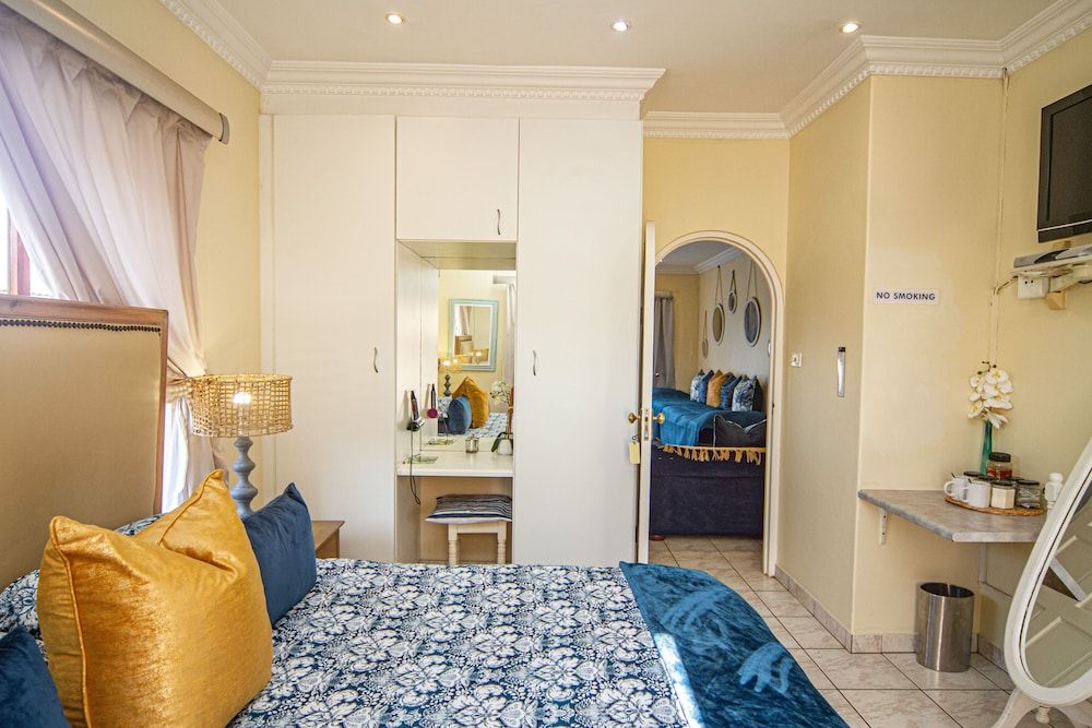 Sea-facing apartment