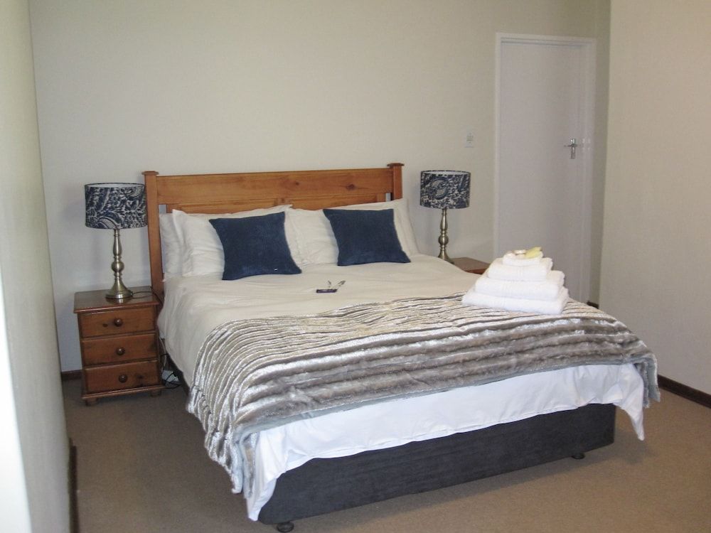 The Pecan Tree Harmony Room 5