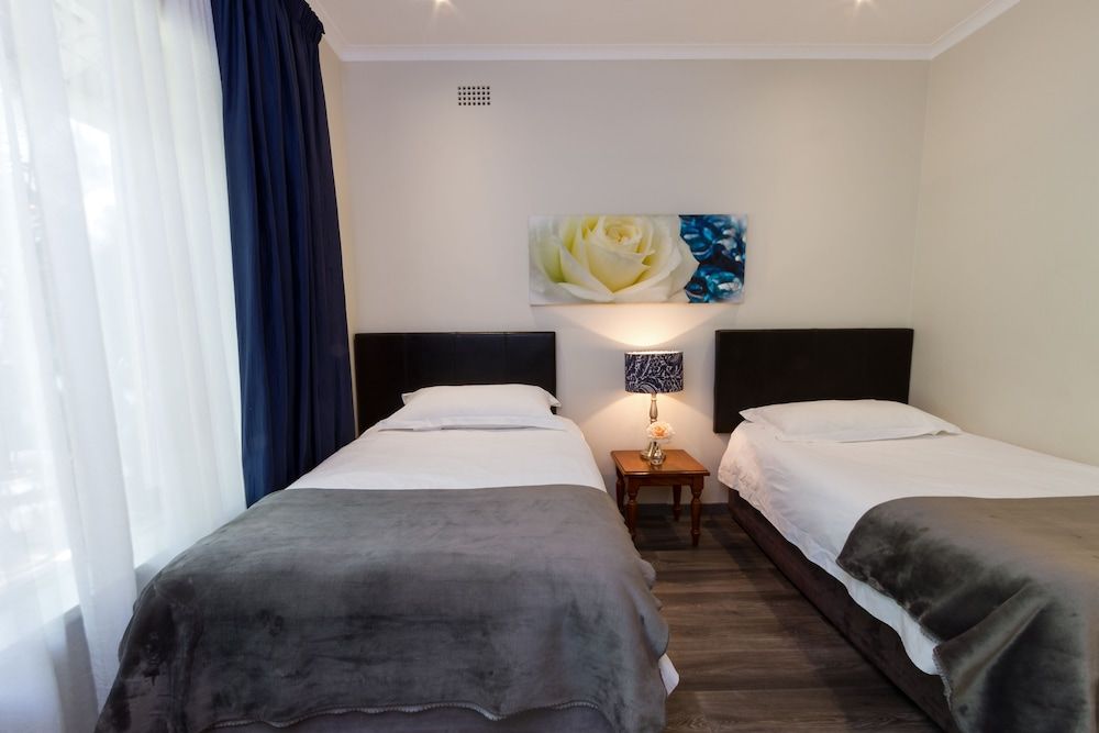 The Pecan Tree Harmony Room 4