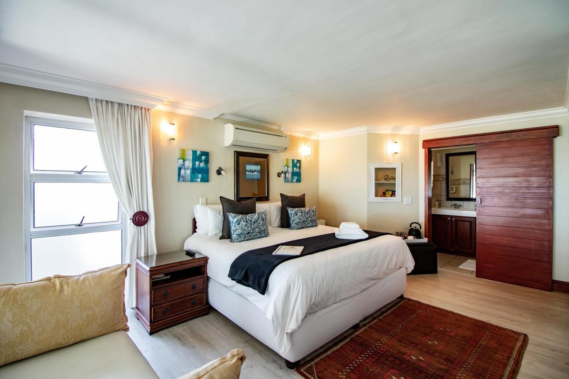 Deluxe Double above Terrace