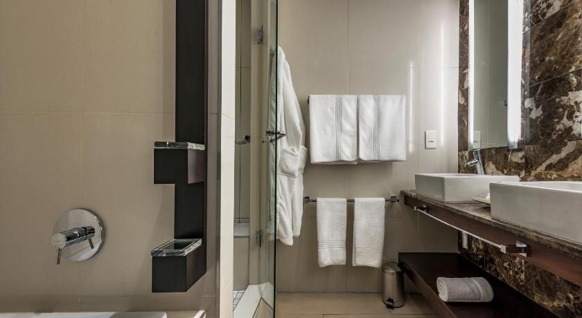 Victoria and Alfred Hotel by NEWMARK Loft 9