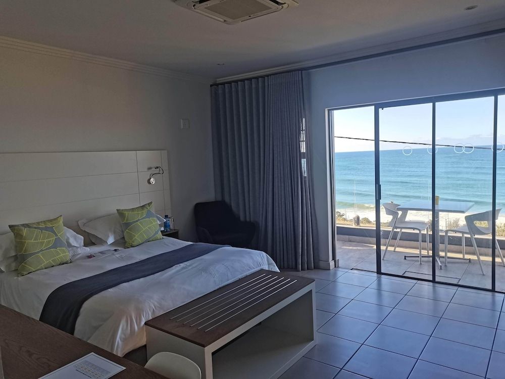 The Paralian Sea Facing Luxury Rooms 3