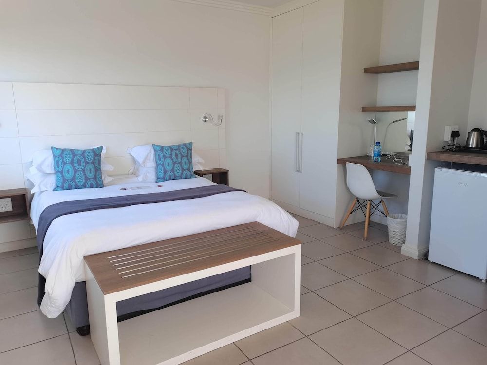 The Paralian Sea Facing Luxury Rooms 5