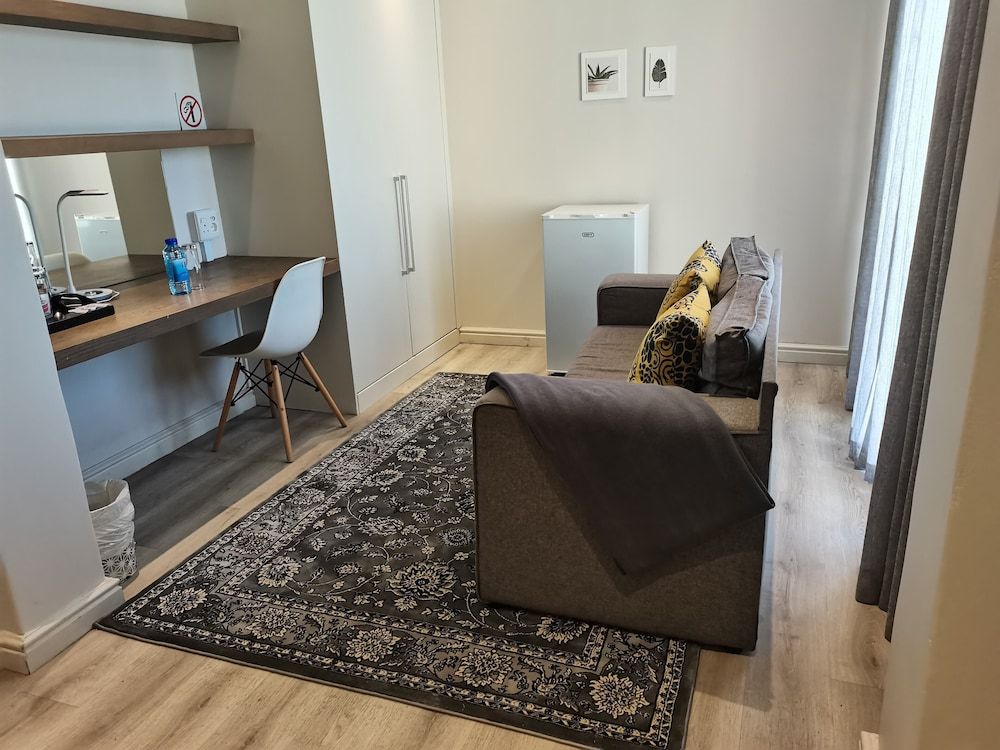 The Paralian Family Room 7