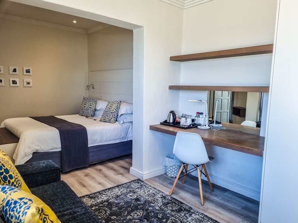 The Paralian Family Room 4