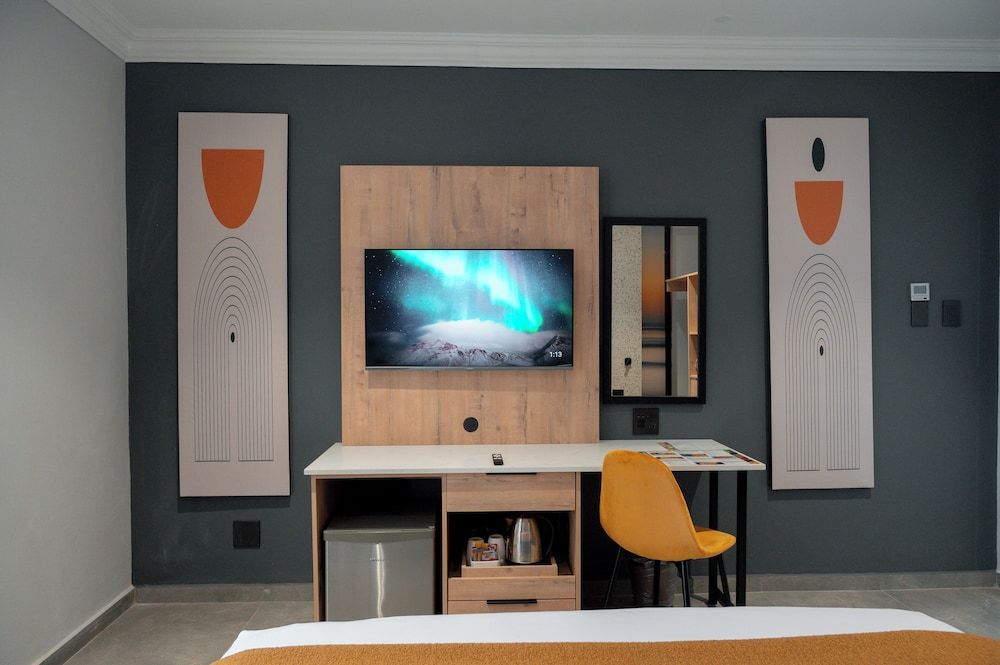 Pavilion Hotel Durban Premium Double Room, 1 Double Bed 6