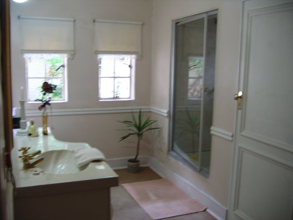 Villa Victoria Executive Guest House Mary's Room 3