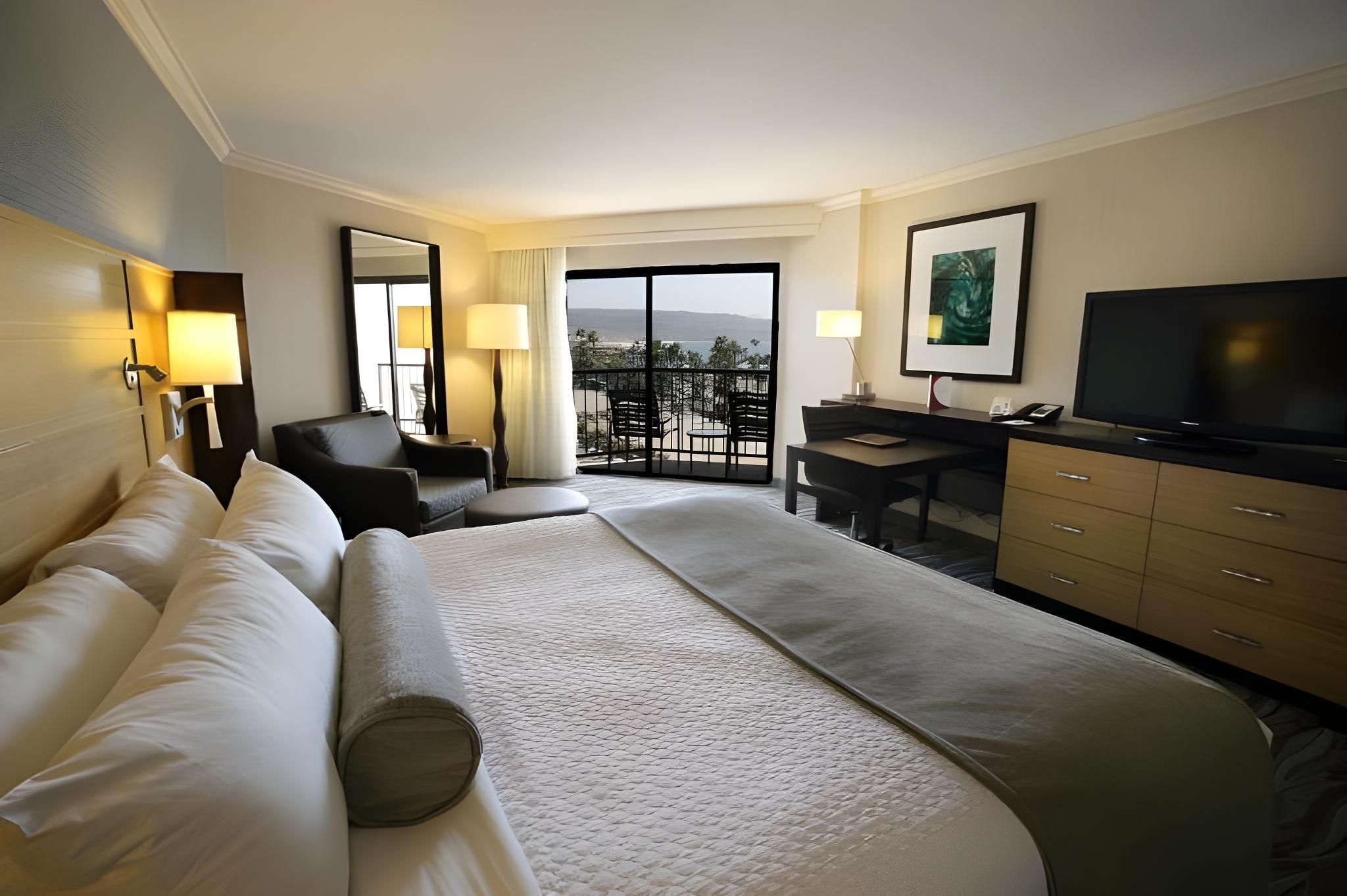 Partial Ocean View King