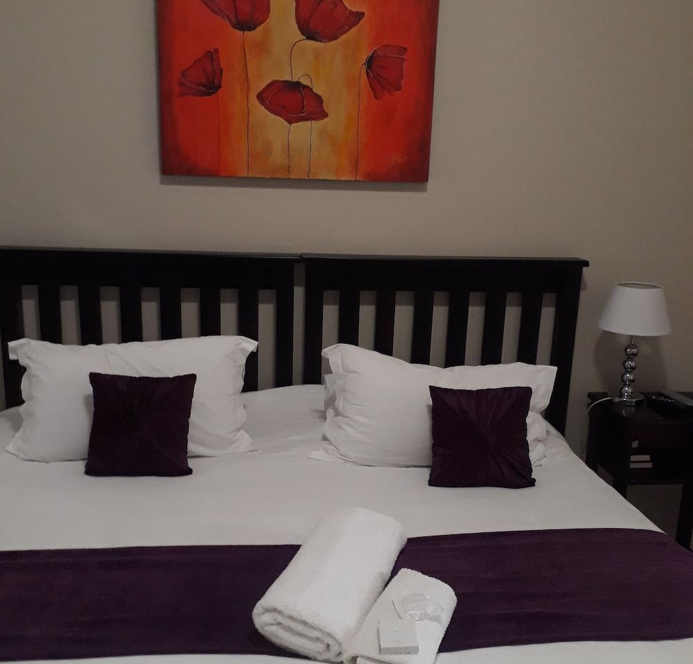 Absolute Cornwall King Bedroom 3