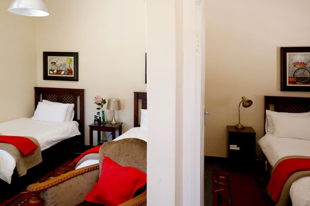 A Little Guesthouse Family Room 5