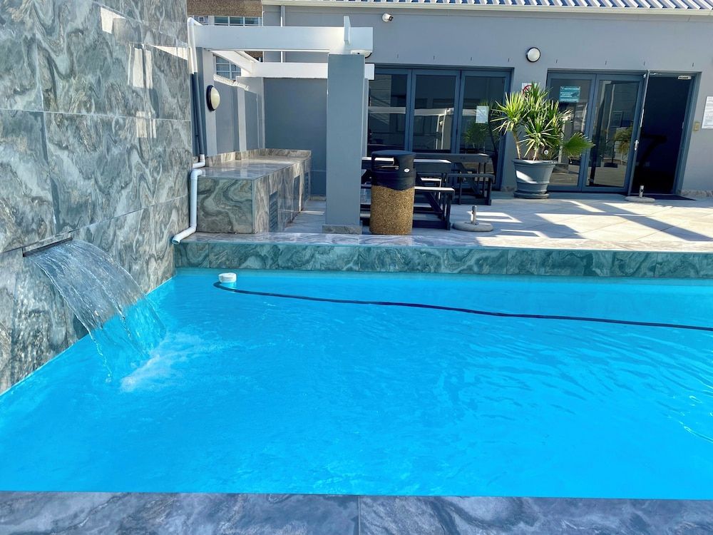 undefined Urban Oasis at The Square 6