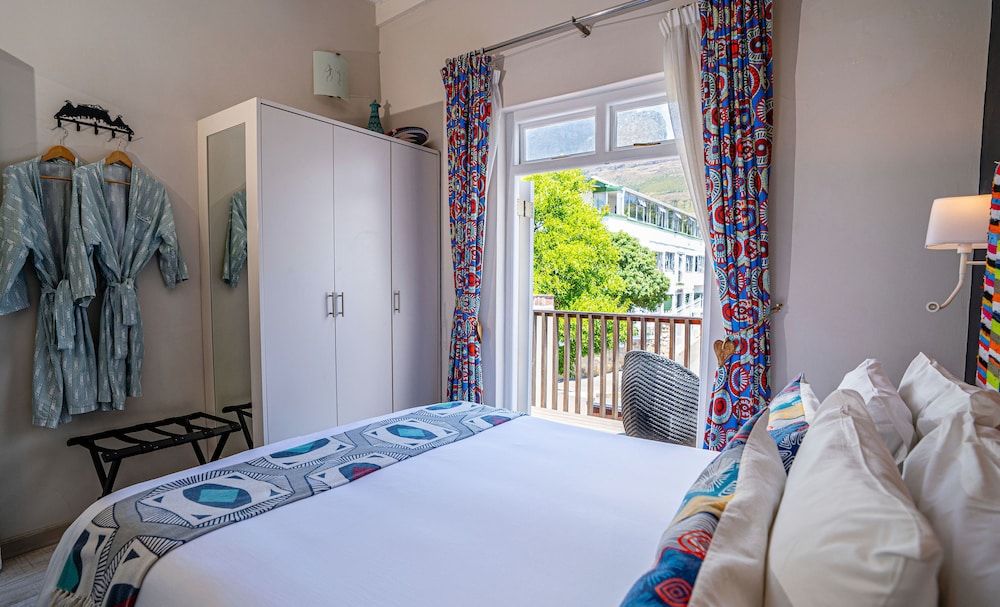Deluxe Suite, 1 Bedroom, Terrace, Mountain View