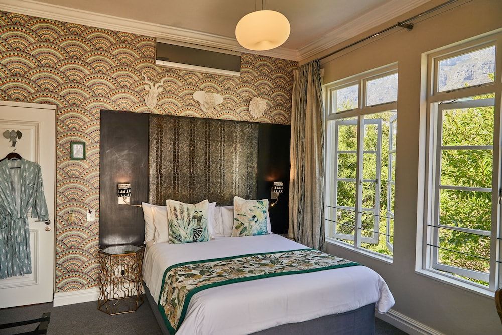 Derwent House Standard Double Room, Terrace 5