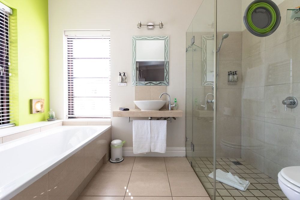 Derwent House Standard Double Room, Terrace 12