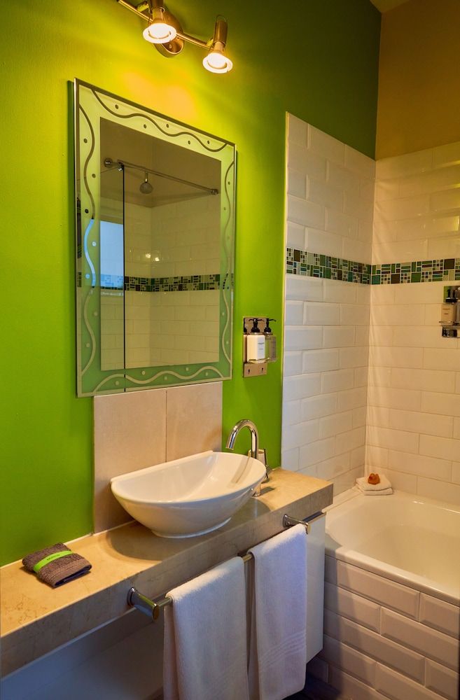 Derwent House Standard Double Room, Terrace 11