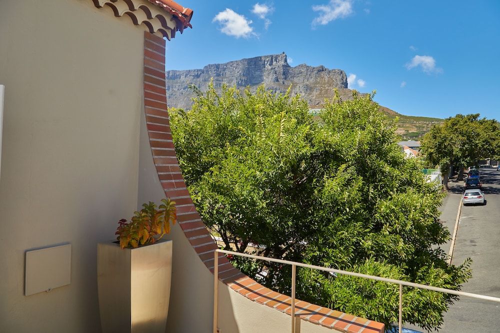 Derwent House Standard Double Room, Terrace 10