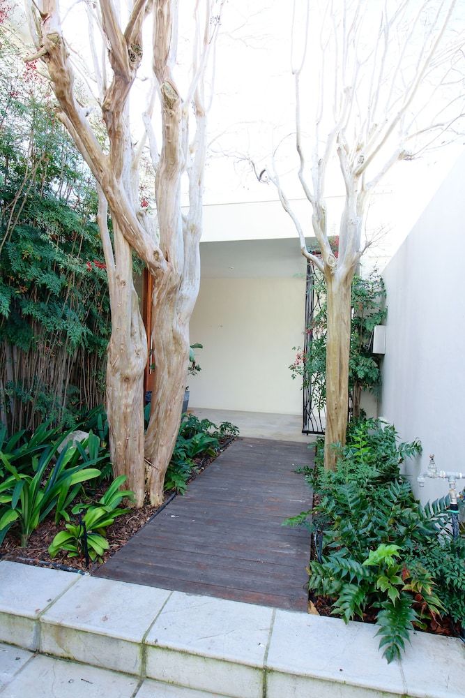 undefined Thirty on Grace 6