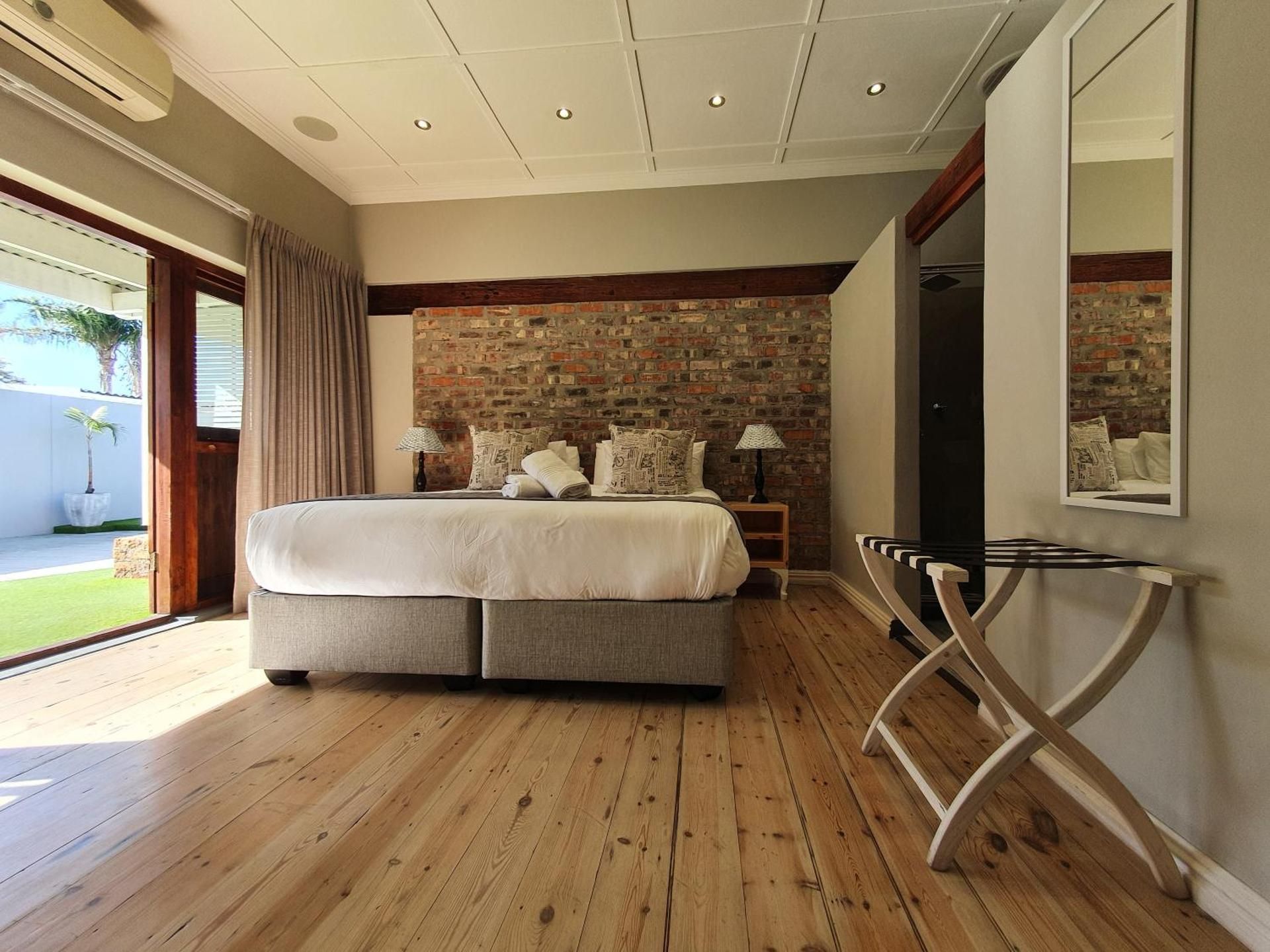 Two Fat Owls Guesthouse Luxury Double or Twin Room