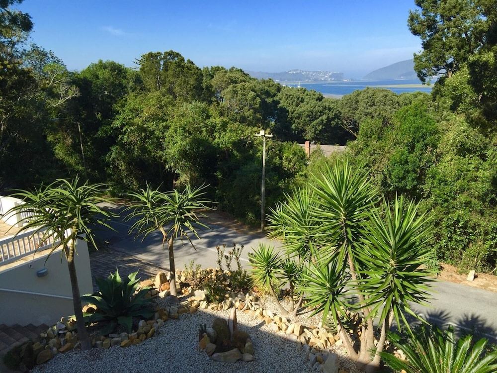 undefined South Villa Guesthouse & Garden 9