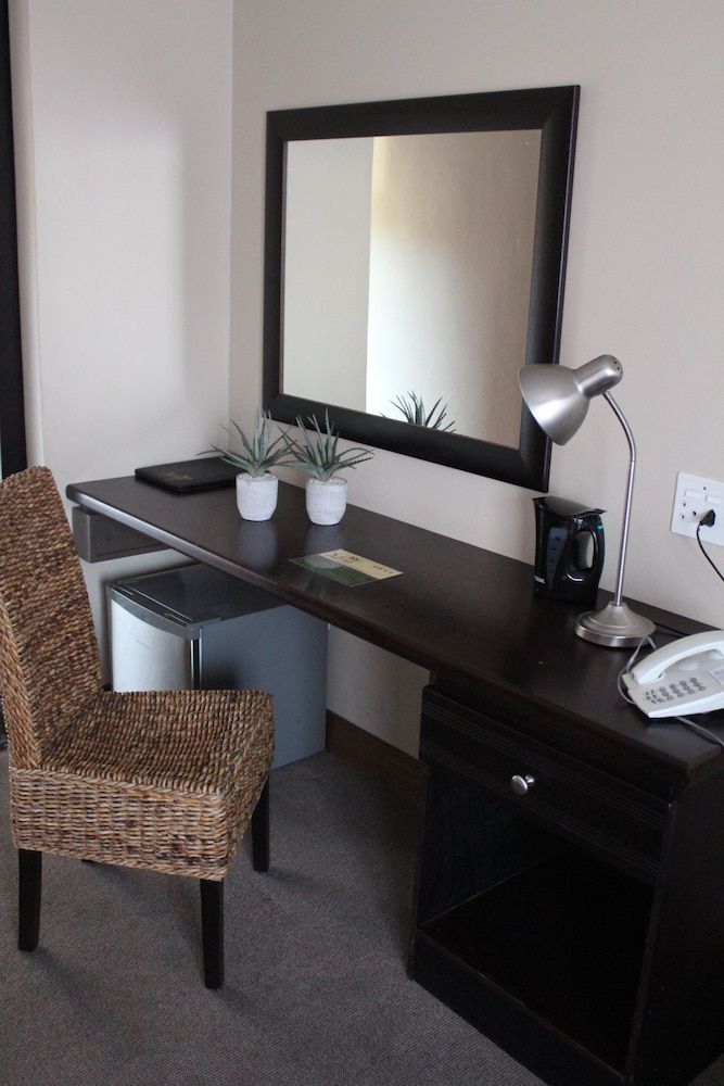Mosate Lodge Polokwane Deluxe Double Room 8