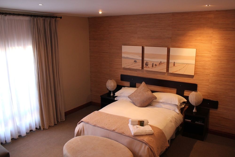 Mosate Lodge Polokwane Deluxe Double Room 3