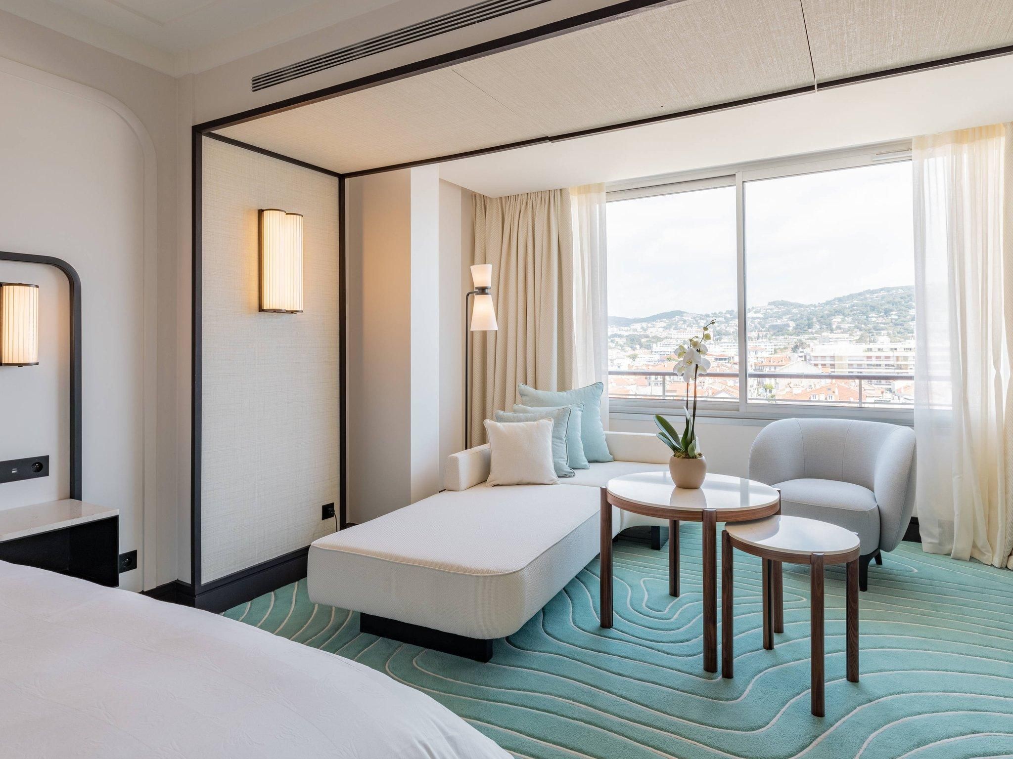 Mondrian Cannes Junior Suite, City View 7