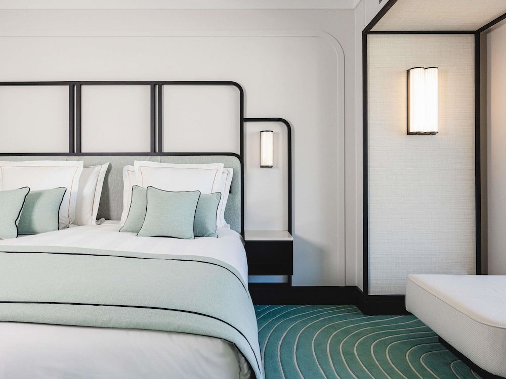 Mondrian Cannes Junior Suite, City View 3