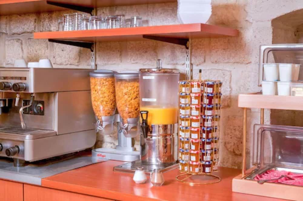 undefined Opera Deauville Hotel 5