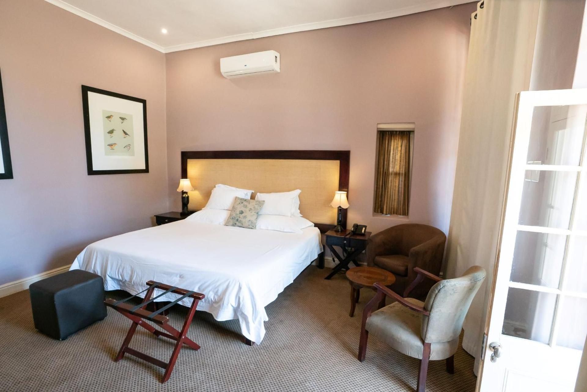 Grande Garden King or Twin Room