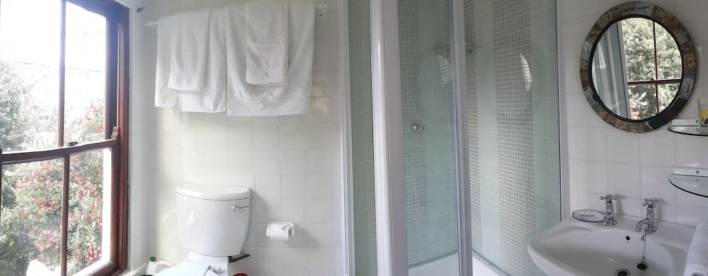 Bella Ev Guest House Large Room with Adjoining Room 8