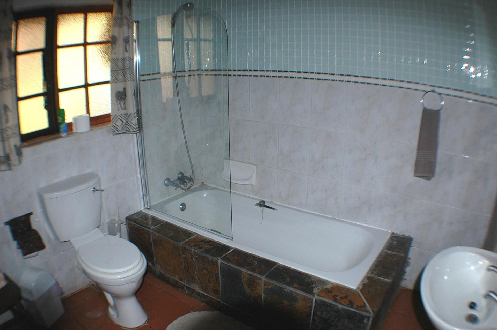 Trees Too Guest Lodge Single or Twin room 2