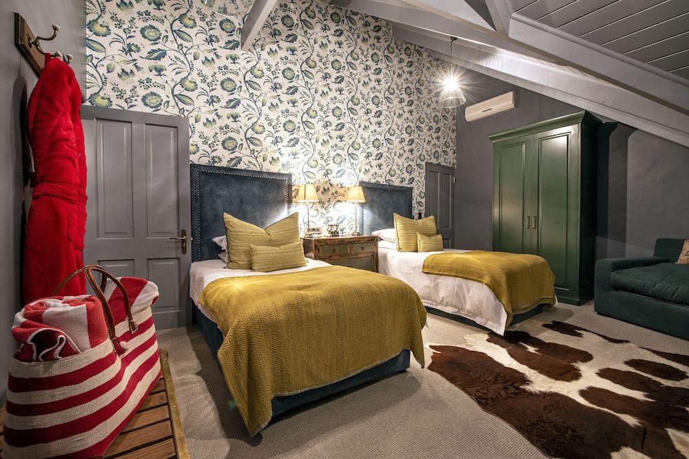 Family Suite, 2 Bedrooms, Non Smoking, Mountain View
