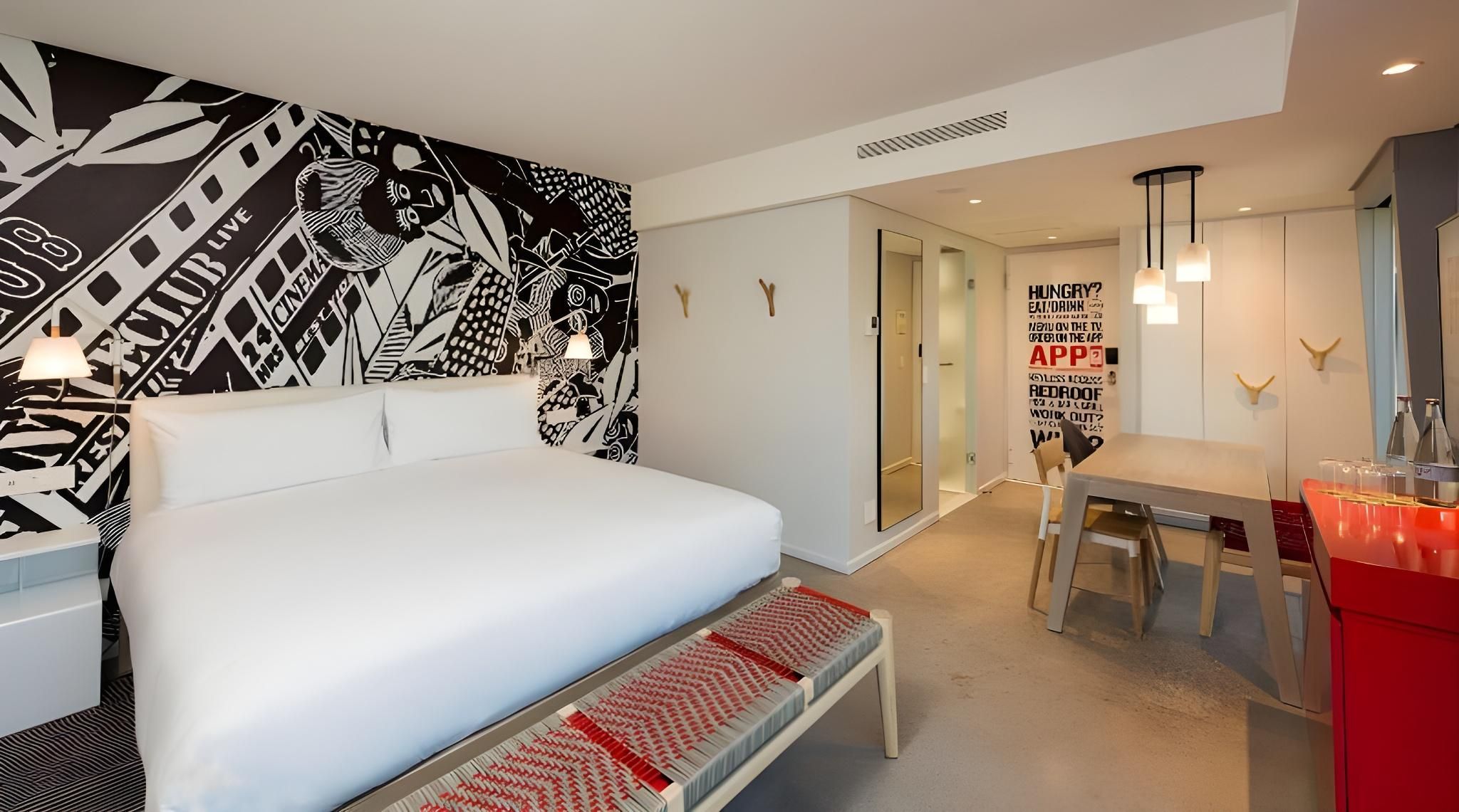 Radisson RED V&A Waterfront, Cape Town Standard Room 2