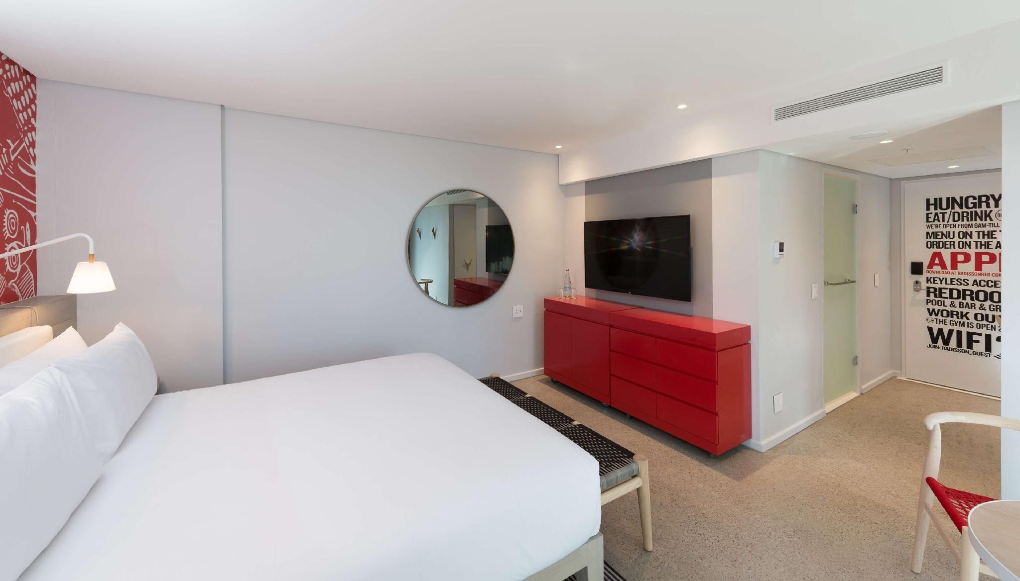 Radisson RED V&A Waterfront, Cape Town Standard Room 2