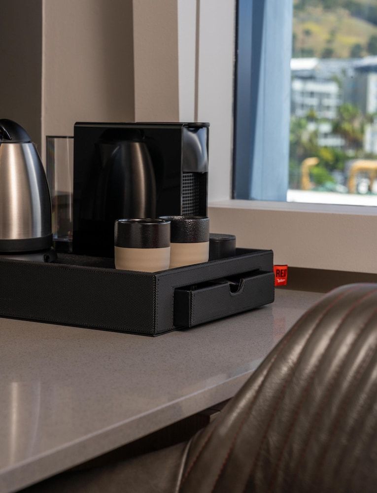 Radisson RED V&A Waterfront, Cape Town Standard Room 20