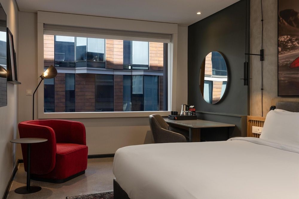 Radisson RED V&A Waterfront, Cape Town Standard Room 18