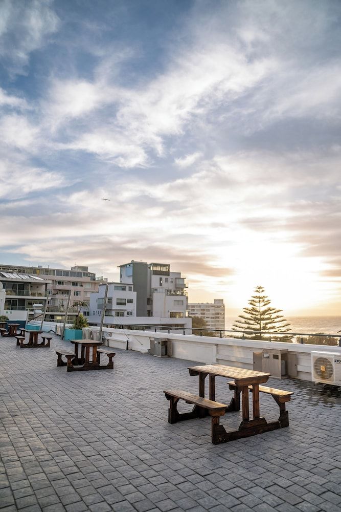 undefined Mojo Hotel 7