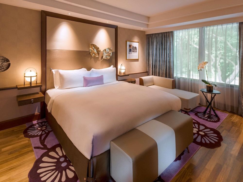 Junior Suite, 1 King Bed (Open Concept)