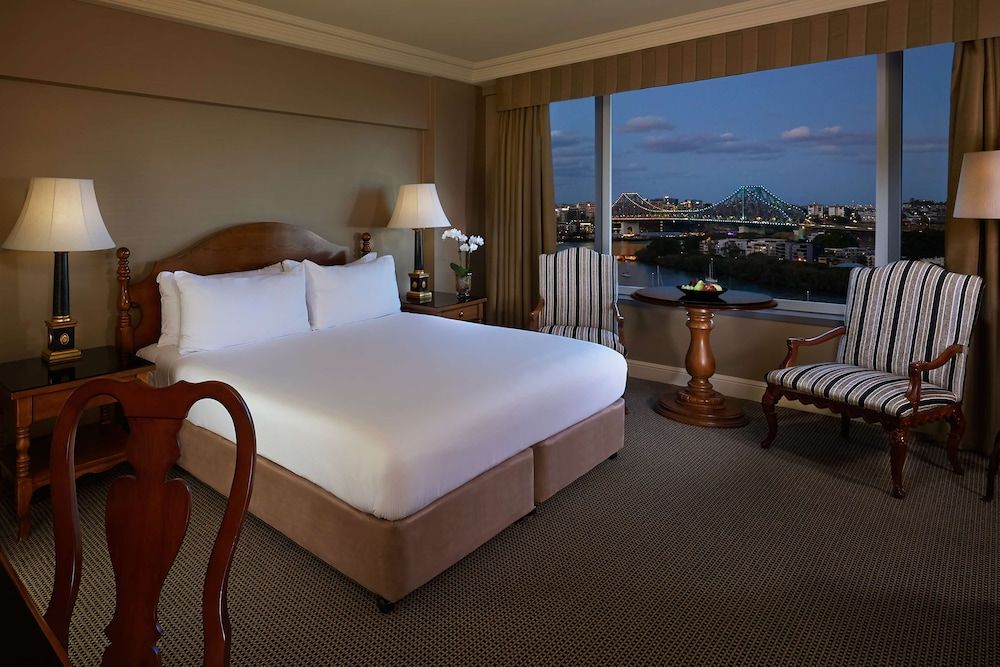 Deluxe Room, 1 King Bed, River View