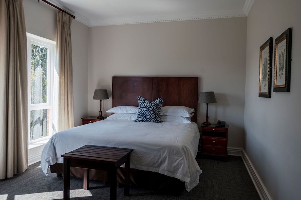 Redlands Hotel Deluxe Suite, 1 Bedroom 7