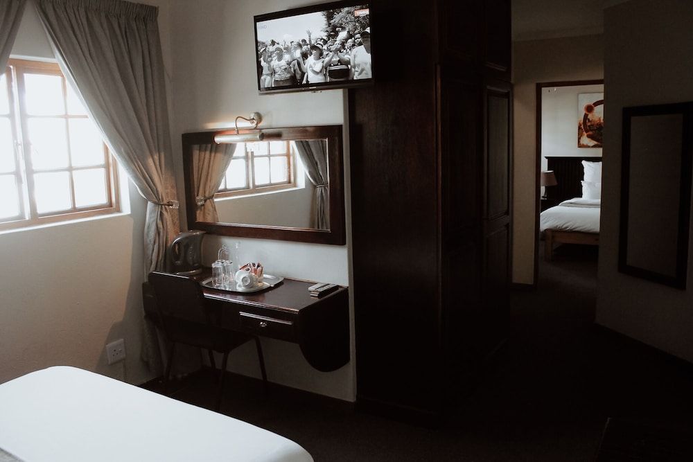 Nelspruit Lodge 3 - Sleeper 10