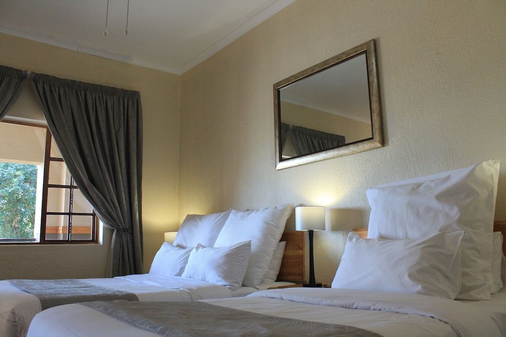 Nelspruit Lodge 3 - Sleeper 3