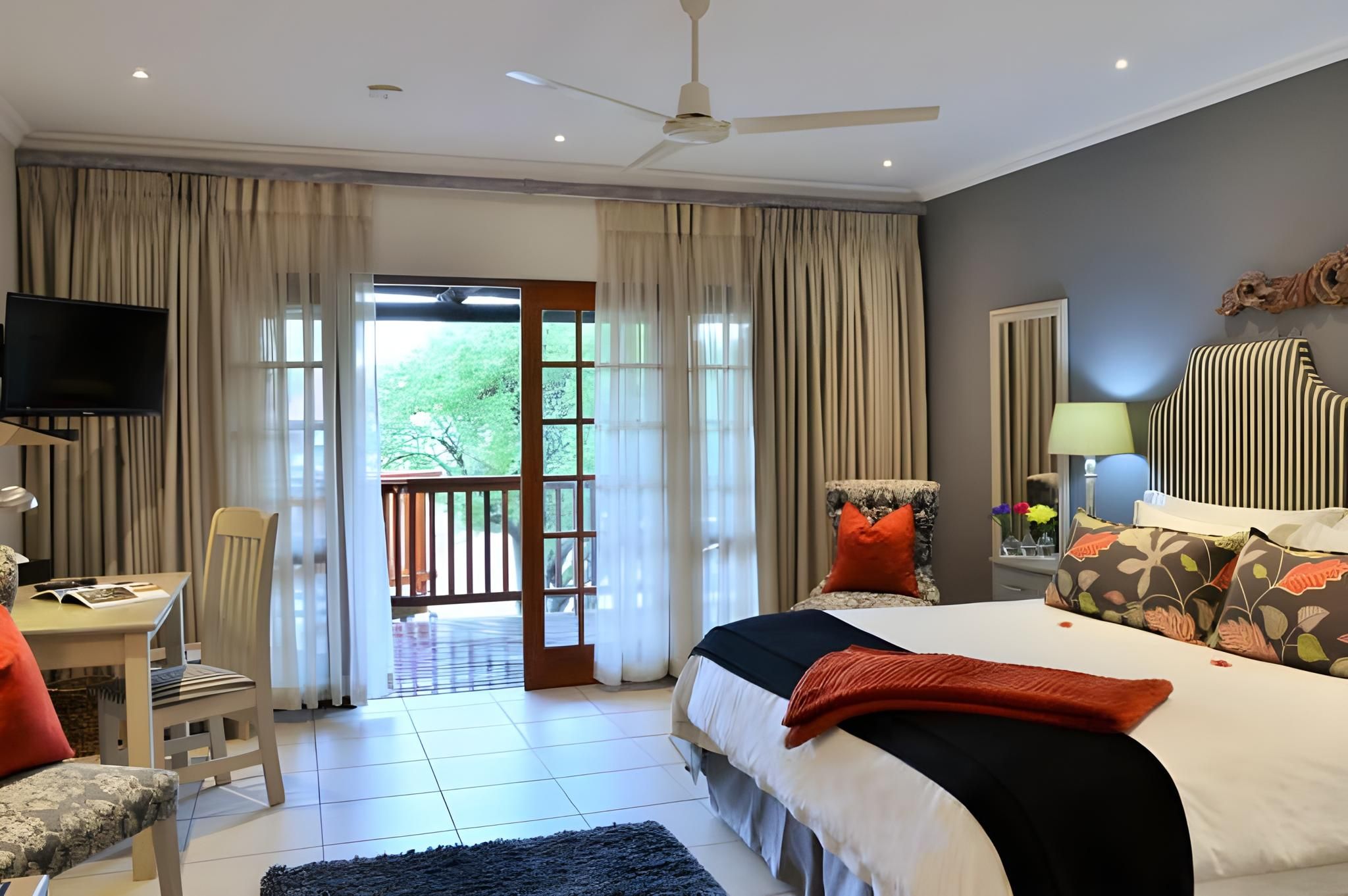 Superior Room with Kitchenette