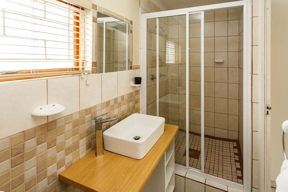 Langenhoven B and B Room 1 4