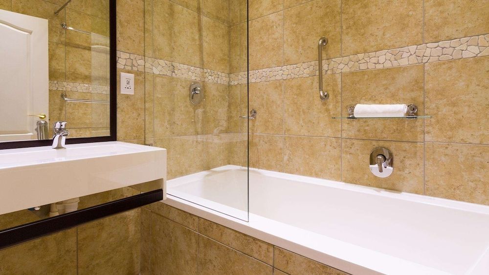 Piekenierskloof Mountain Resort by Dream Resorts Family Room (2 Adults and 2 Children) 7