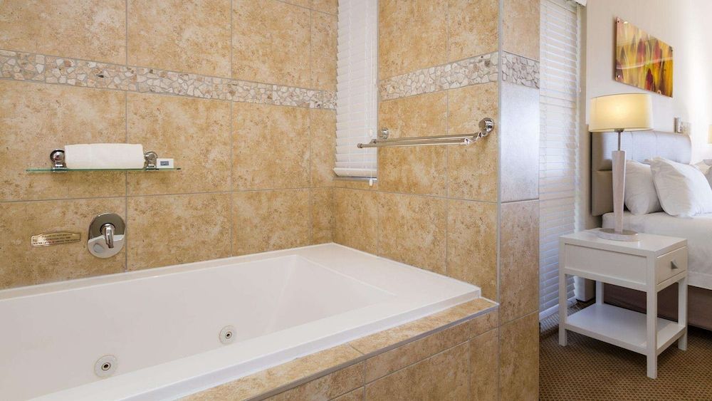 Piekenierskloof Mountain Resort by Dream Resorts Honeymoon Double Room, Mountainside 13