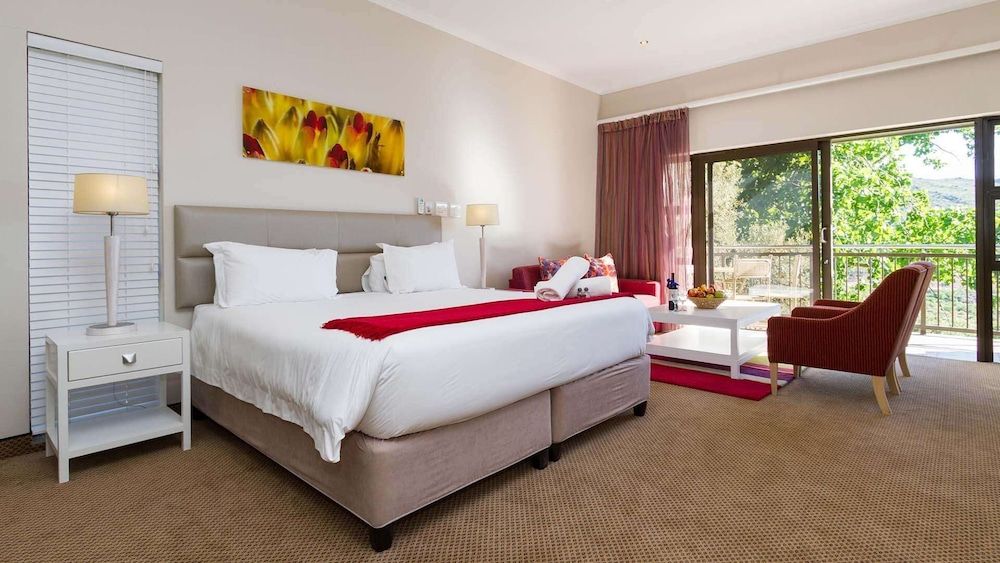 Piekenierskloof Mountain Resort by Dream Resorts Deluxe Double Room 10