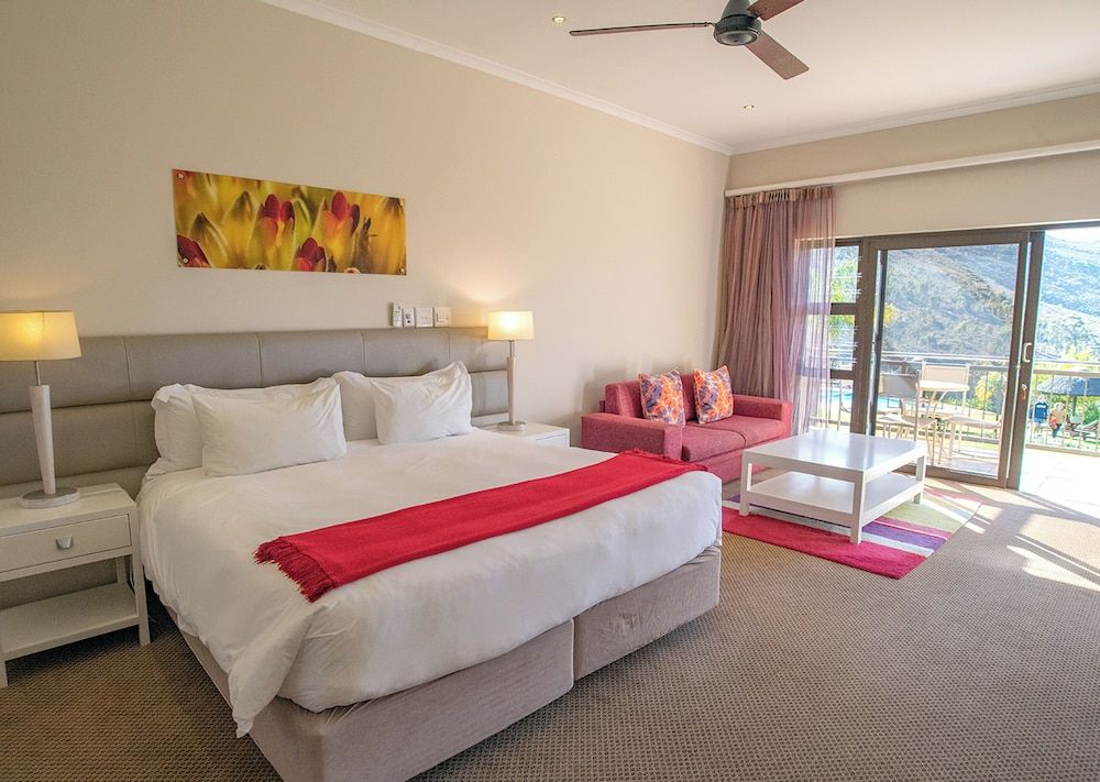 Piekenierskloof Mountain Resort by Dream Resorts Family Room (2 Adults and 2 Children) 2