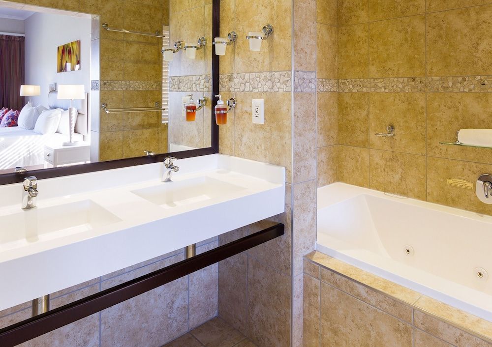 Piekenierskloof Mountain Resort by Dream Resorts Deluxe Double Room 20